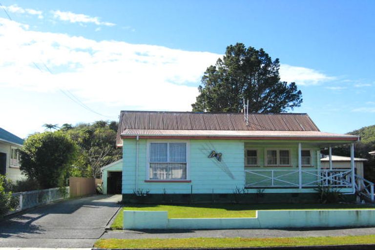 Photo of property in 5 Geraldine Street, Greymouth, 7805