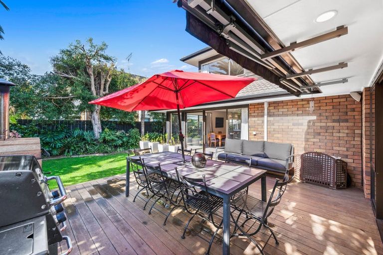 Photo of property in 21b Eastern Beach Road, Eastern Beach, Auckland, 2012