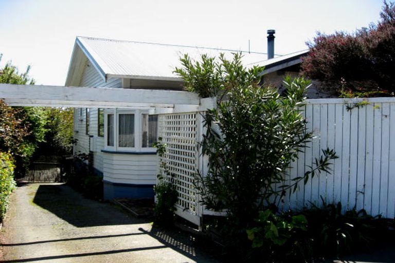 Photo of property in 17 Van Diemen Street, Nelson South, Nelson, 7010