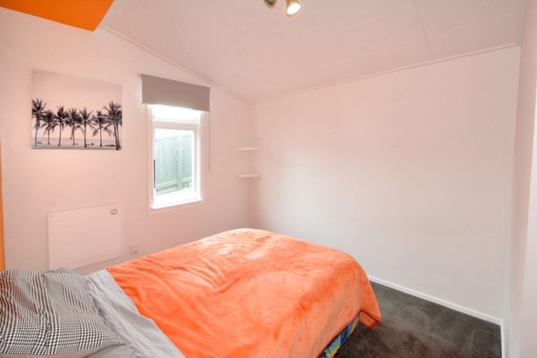 Photo of property in 121 Kaikorai Valley Road, Glenross, Dunedin, 9011