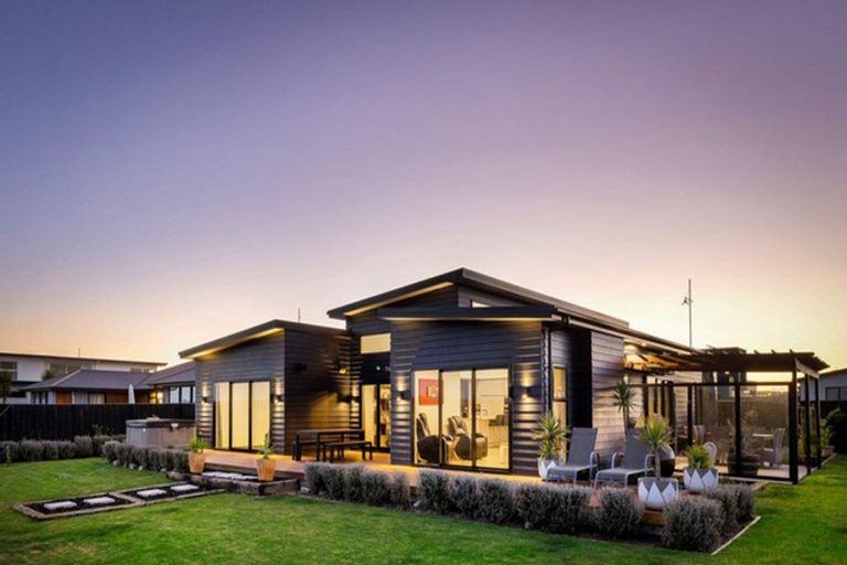 Photo of property in 50 Te Kohanga Drive, Pegasus, 7612