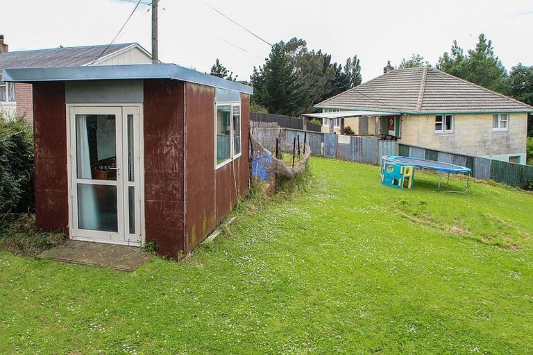 Photo of property in 15 Blyth Street, Holmes Hill, Oamaru, 9401