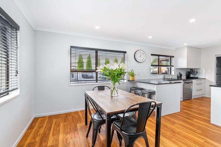 Photo of property in 25 Westfield Avenue, Templeton, Christchurch, 8042