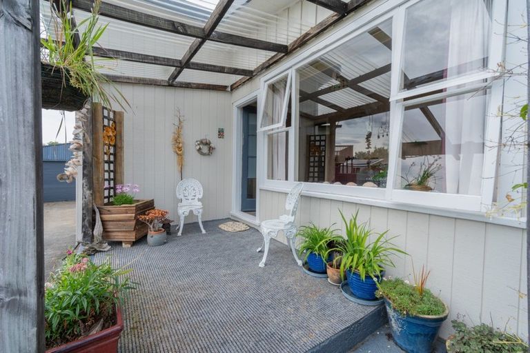 Photo of property in 32 Pompolona Street, Te Anau, 9600