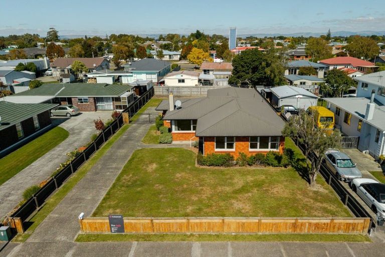 Photo of property in 19 Cargill Avenue, Feilding, 4702
