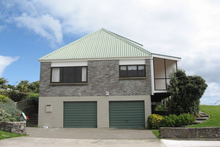 Photo of property in 7a Te Ara Place, Papamoa Beach, Papamoa, 3118