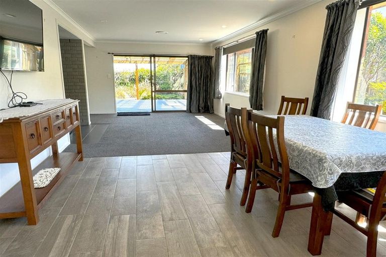 Photo of property in 14 Loris Place, Karoro, Greymouth, 7805