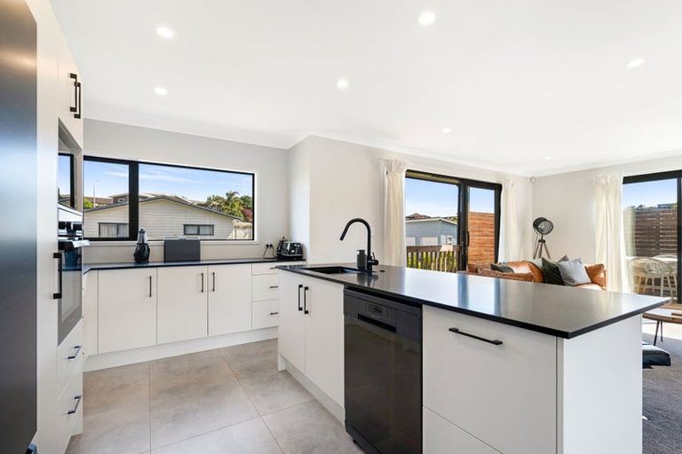 Photo of property in 56 Marram Place, Mangawhai Heads, Mangawhai, 0505