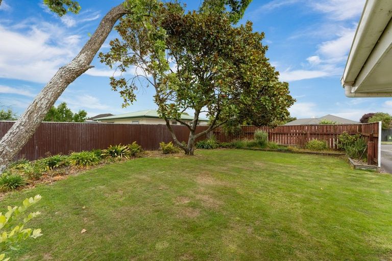 Photo of property in 5 Battersea Place, Roslyn, Palmerston North, 4414