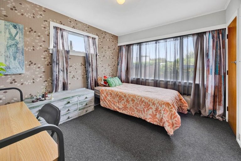 Photo of property in 8 Wera Street, Hawera, 4610