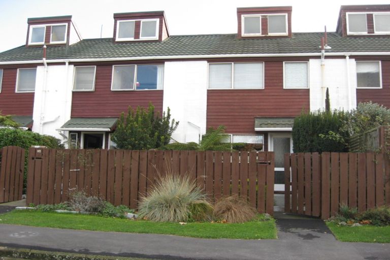 Photo of property in 3/35 Bunyan Street, Waltham, Christchurch, 8023