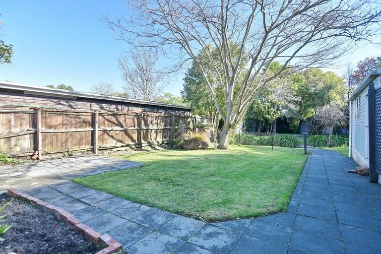 Photo of property in 355 Hills Road, Mairehau, Christchurch, 8013