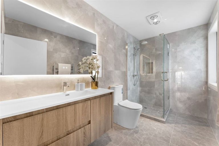 Photo of property in 3 Headsail Drive, Long Bay, Auckland, 0630