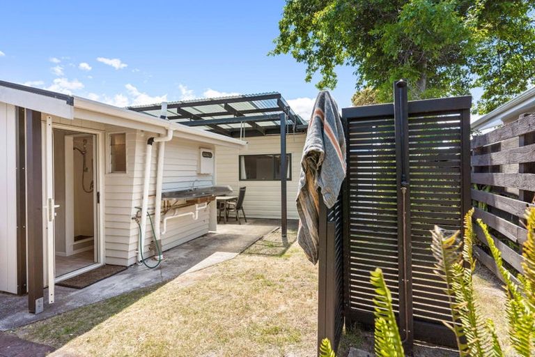 Photo of property in 19 Mccormick Place, Pauanui, Hikuai, 3579