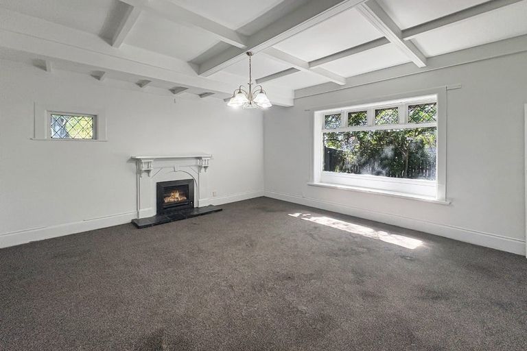 Photo of property in 374 College Street, Hokowhitu, Palmerston North, 4410