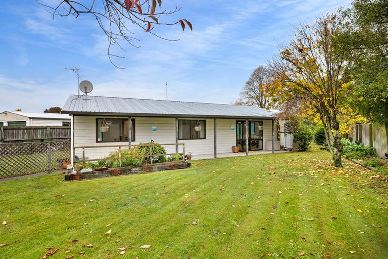 Photo of property in 21 William Street, Rolleston, 7614