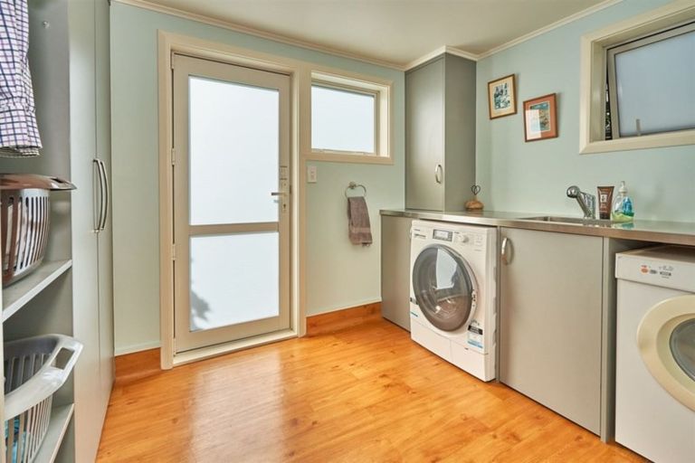 Photo of property in 34 Saint Albans Avenue, Hokowhitu, Palmerston North, 4410