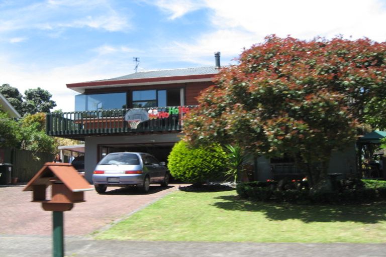 Photo of property in 152 Torkar Road, Clarks Beach, 2122