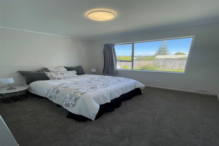 Photo of property in 3/4046 Great North Road, Glen Eden, Auckland, 0602
