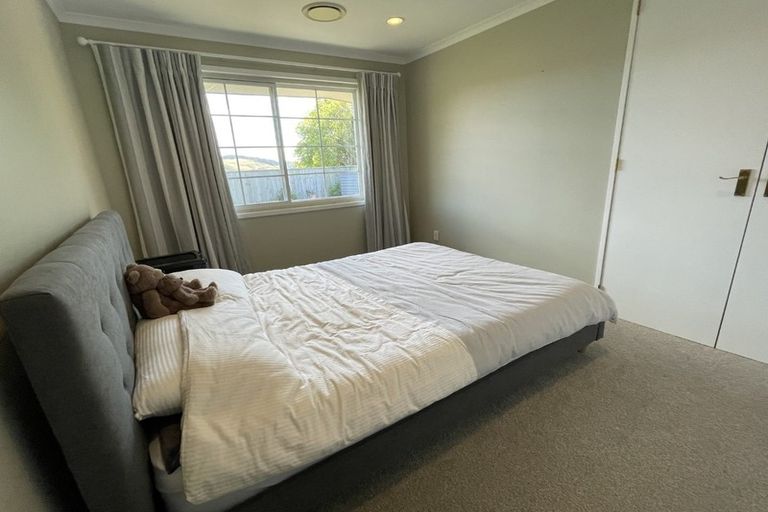 Photo of property in 19 Chorley Grove, Churton Park, Wellington, 6037