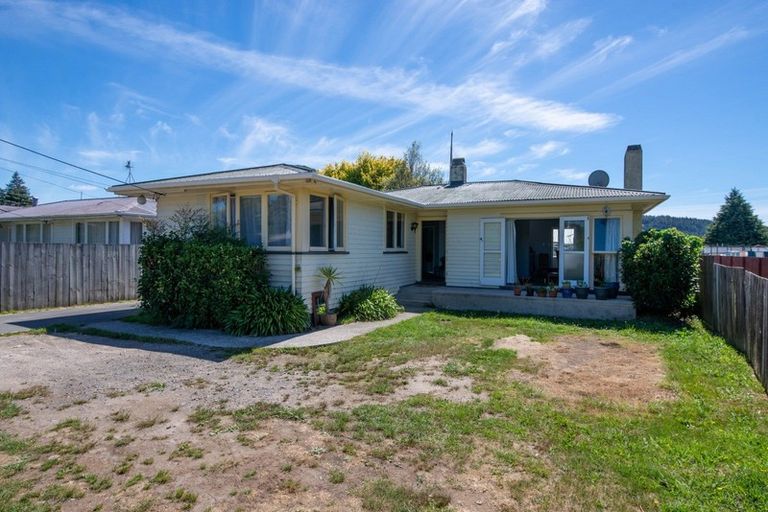 Photo of property in 93 Clayton Road, Mangakakahi, Rotorua, 3015