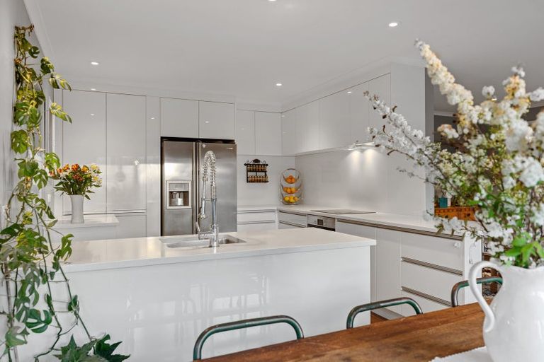 Photo of property in 29 Whitaker Street, Otumoetai, Tauranga, 3110