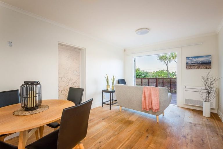 Photo of property in 54a Belleview Terrace, Mount Pleasant, Christchurch, 8081