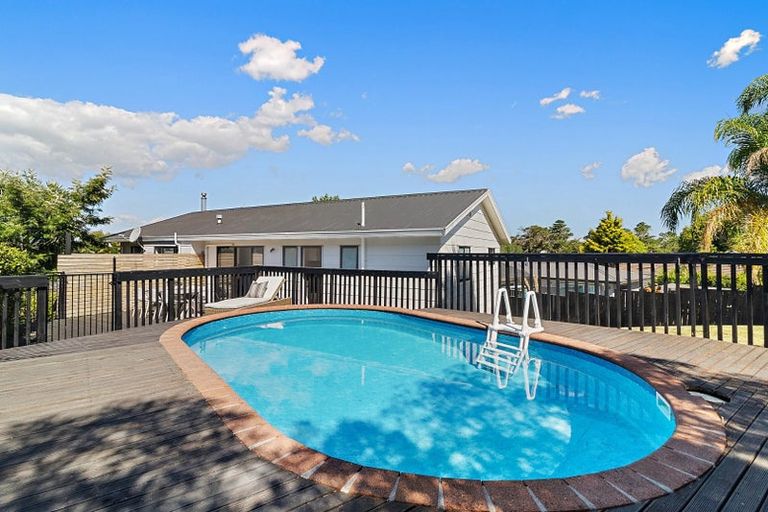 Photo of property in 64 Vintage Drive, Henderson, Auckland, 0612