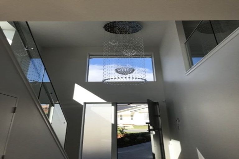 Photo of property in 18 Colonial Drive, Silverdale, 0932