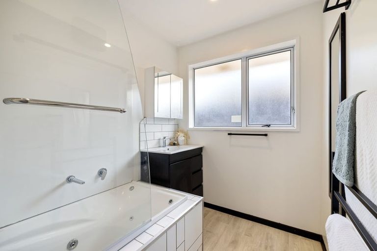 Photo of property in 2/12 Barclay Place, Burwood, Christchurch, 8061