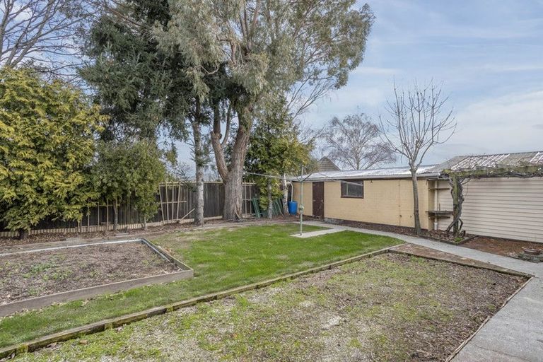 Photo of property in 25 Leeston And Lake Road, Leeston, 7632