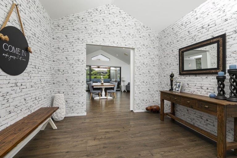 Photo of property in 13 Oak Valley Road, Dairy Flat, Albany, 0792