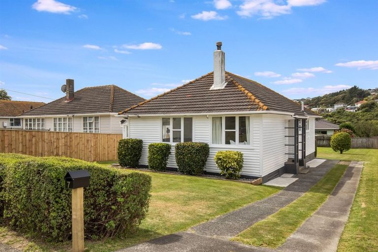 Photo of property in 7 Waiuta Street, Titahi Bay, Porirua, 5022