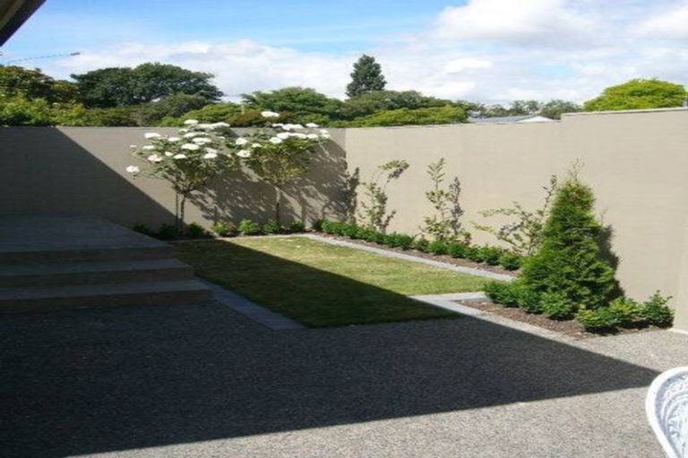 Photo of property in 150 Straven Road, Fendalton, Christchurch, 8014