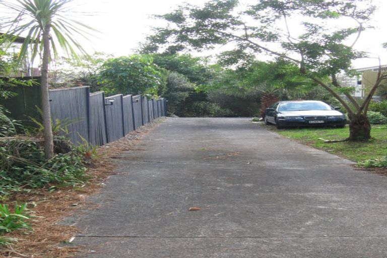 Photo of property in 265 East Coast Road, Mairangi Bay, Auckland, 0630