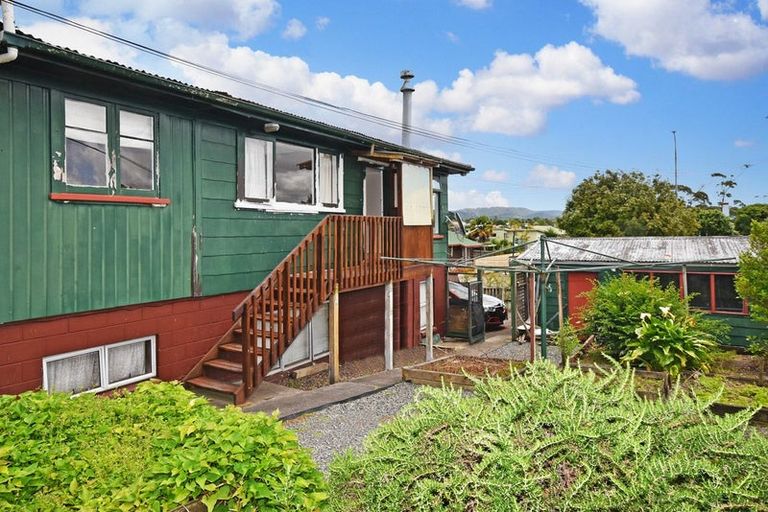 Photo of property in 1/22 Captain Scott Road, Glen Eden, Auckland, 0602