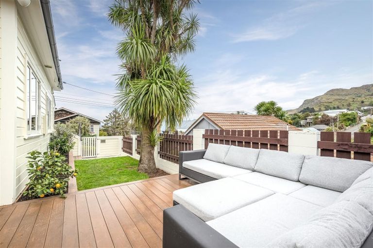 Photo of property in 4 Ripon Street, Lyttelton, 8082