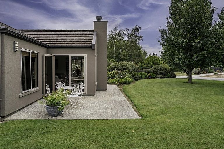 Photo of property in 21 Pisa Moorings Road, Mount Pisa, Cromwell, 9383