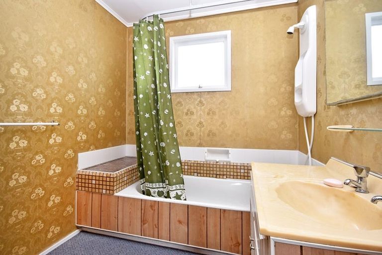 Photo of property in 1/22 Captain Scott Road, Glen Eden, Auckland, 0602