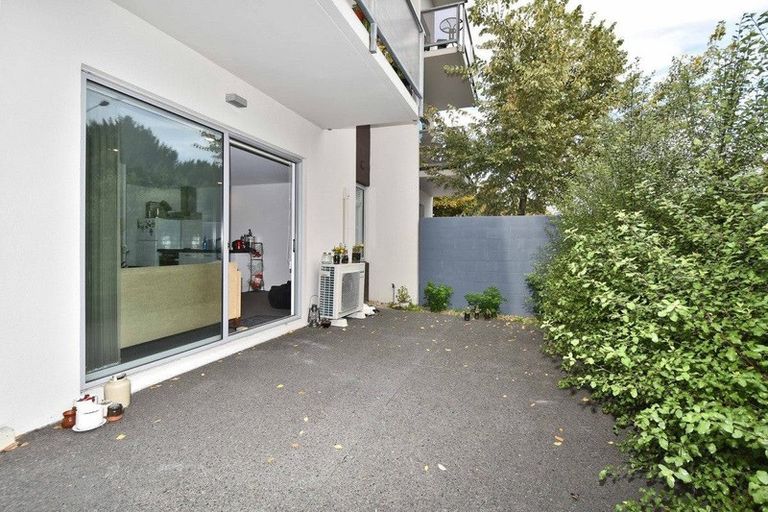 Photo of property in 9/318 Barbadoes Street, Christchurch Central, Christchurch, 8011