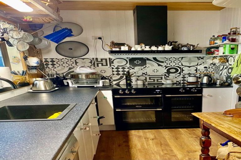 Photo of property in 12 Ferguson Street, Bay View, Napier, 4104