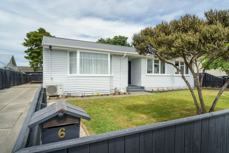 Photo of property in 6 Coventry Street, Highbury, Palmerston North, 4412