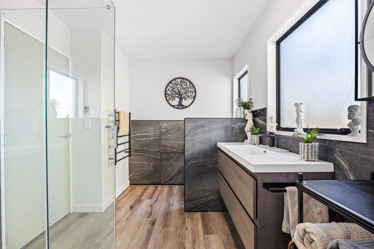 Photo of property in 15b Coates Place, Rangiora, 7400