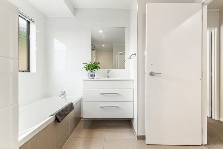 Photo of property in 31 Duck Creek Road, Stillwater, Silverdale, 0993