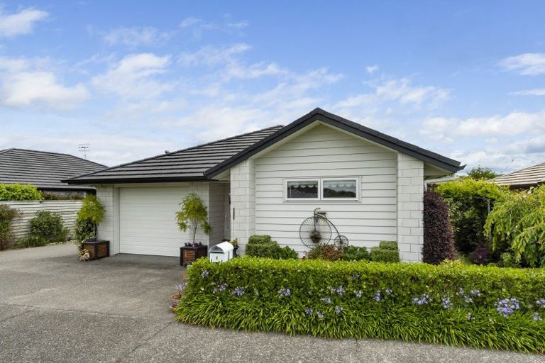Photo of property in 6 Capstan Close, Pyes Pa, Tauranga, 3112