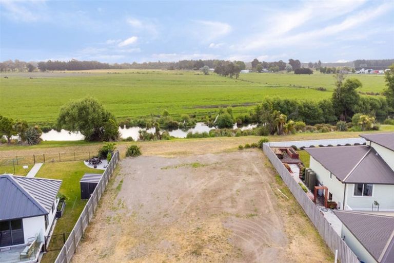 Photo of property in 6 Riverside Lane, Spencerville, Christchurch, 8083