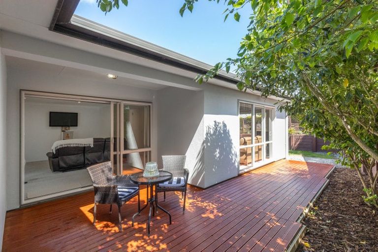 Photo of property in 47 Te Puia Drive, Aotea, Porirua, 5024