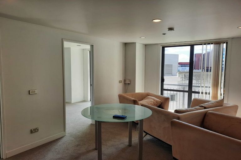 Photo of property in Sapphire Apartments, 811/76 Wakefield Street, Auckland Central, Auckland, 1010