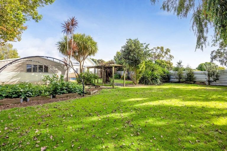 Photo of property in 15 Weld Street, Normanby, Hawera, 4614