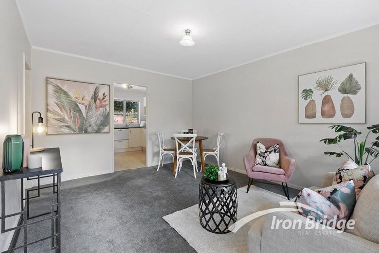 Photo of property in 1/17 Cresta Avenue, Beach Haven, Auckland, 0626